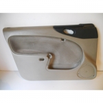 Verkleidung Tür vorne links (- beige- ) ( 5-...